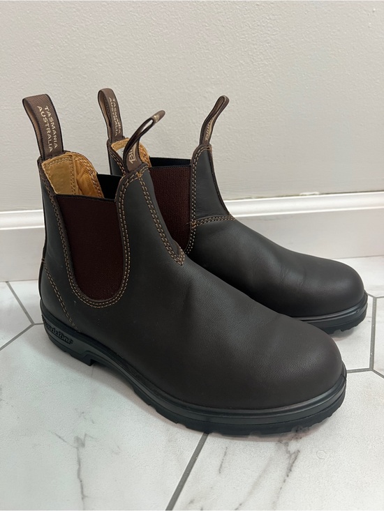 Blundstone Shoes - Blundstone 550 Walnut Brown Premium Leather Chelsea Boots Size 8.5 Womens